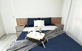 Loft confortável e refinado A
